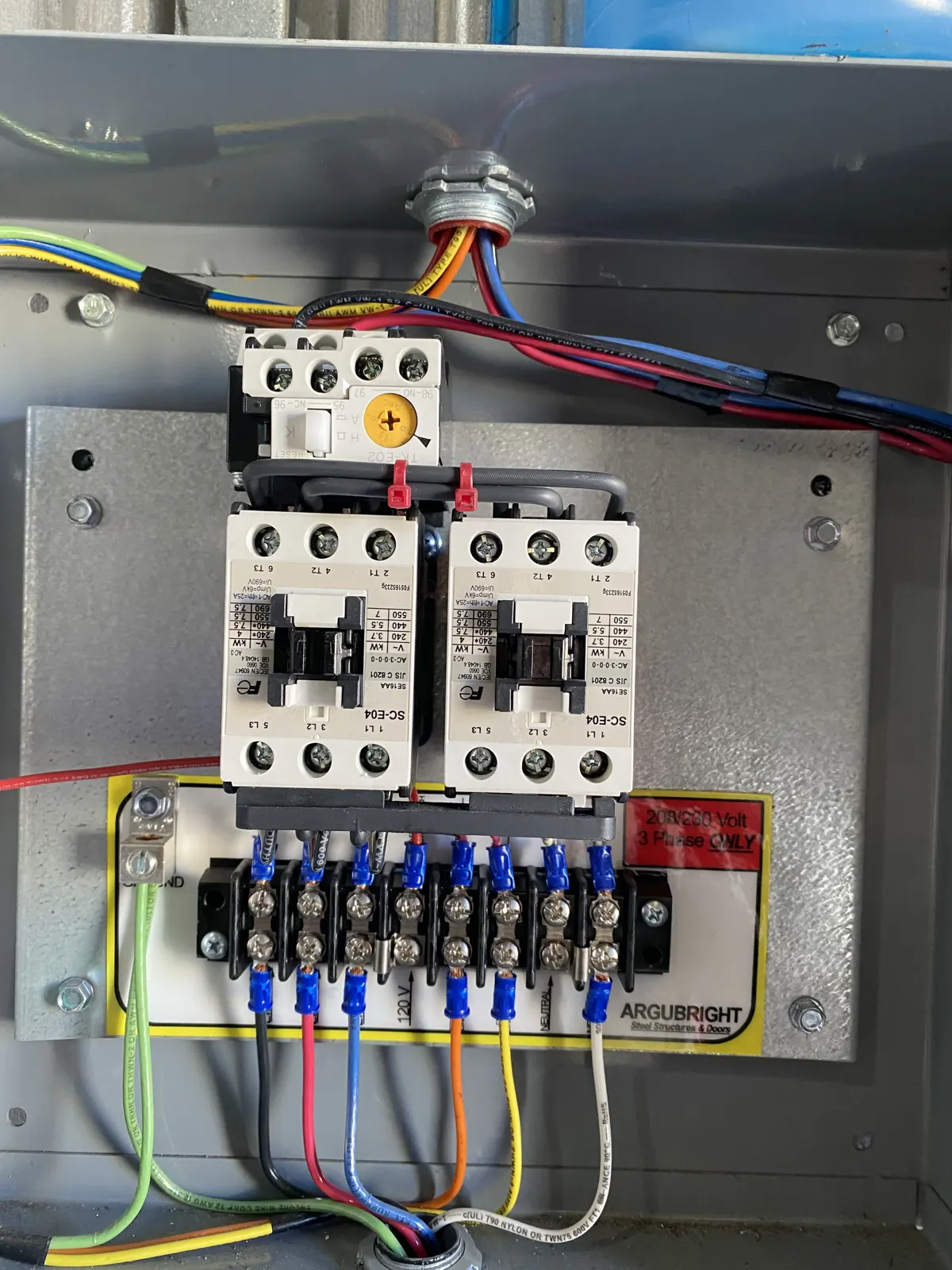 Motor contactor panel